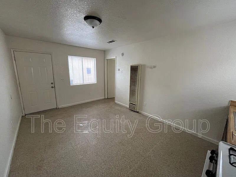 1 bed, 1.0 bath, 550 sqft, $750 — Photo 3