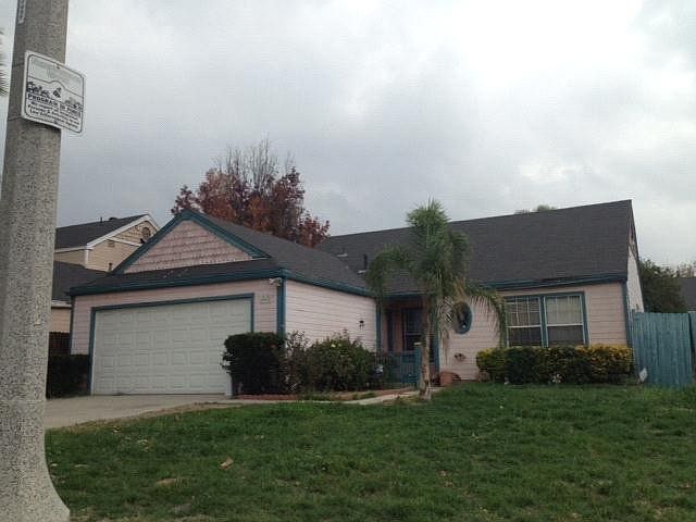 2nd image of 998 Forest Dr