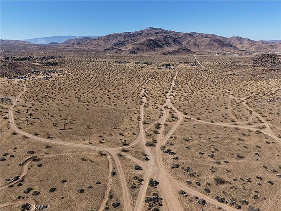 5th image of 1 Fairview Valley Rd