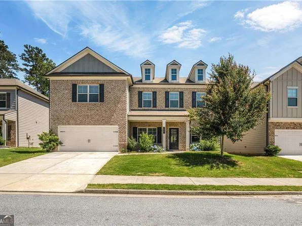 18 Dorothy Ln, Lawrenceville, GA 30046