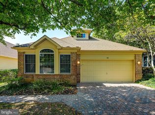 10 Stone Gate Ct, Pikesville, MD 21208