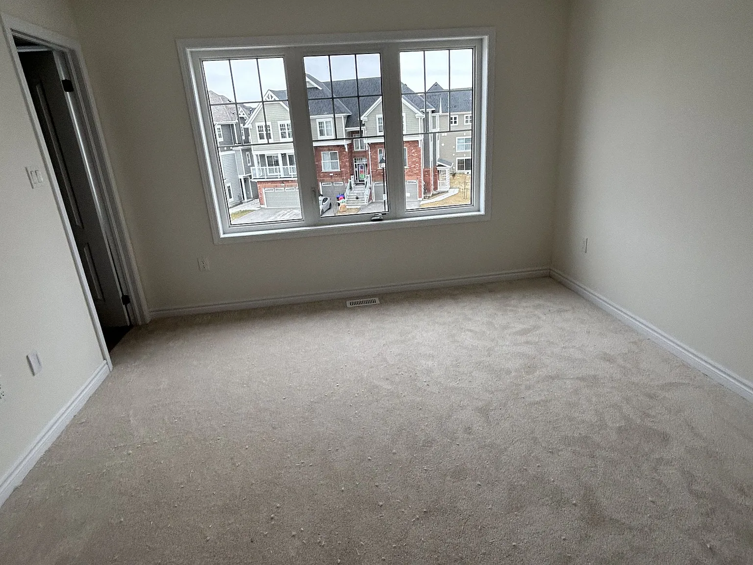 3 bed, $2,350 — Photo 4