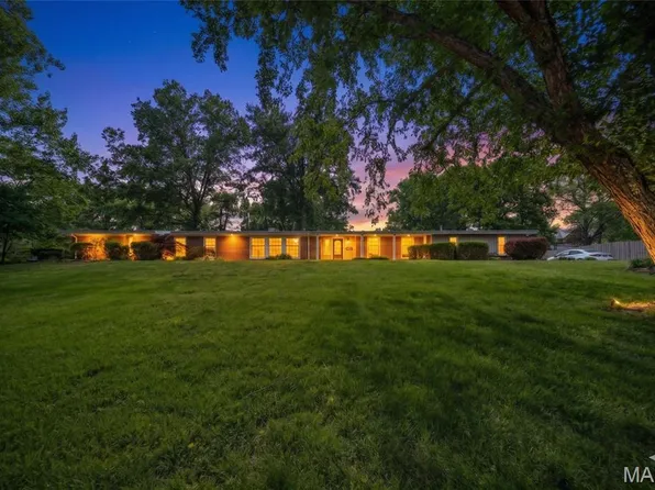 17 McFarland Dr, Rolla, MO 65401