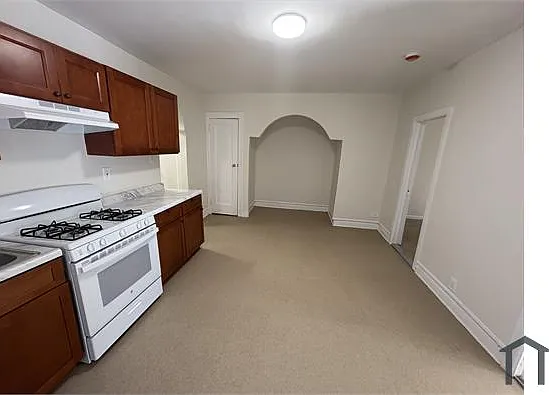 1264 Manor Ave #THE — Photo 8