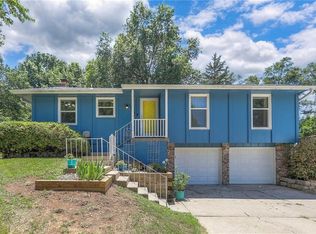 1921 SW 4th St, Lees Summit, MO 64081