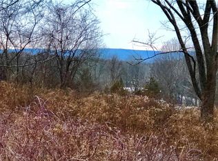 105 Sands Rd, Middletown, NY 10941