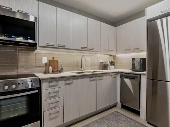 261 Vaughan Rd, Toronto, ON M6C 2N2