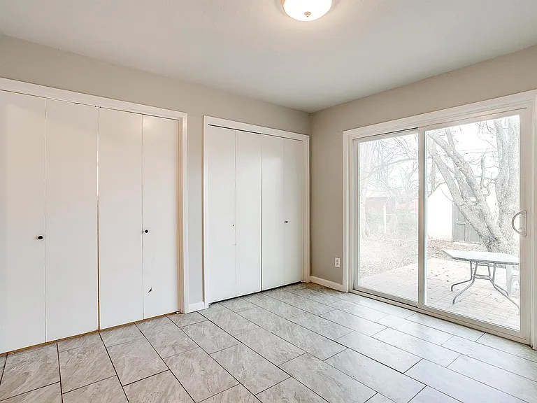 109 SE Dian St — Photo 21