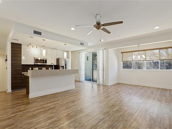 5th image of 604 N Bluff Dr Unit 151