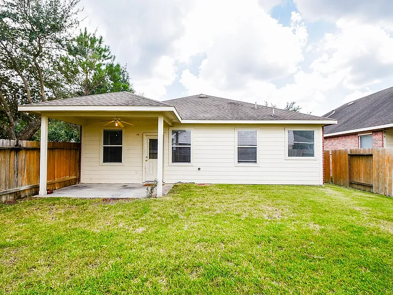 6014 Starbrook Creek Dr — Photo 29