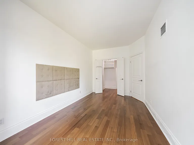 102 Bloor St W #708 — Photo 14