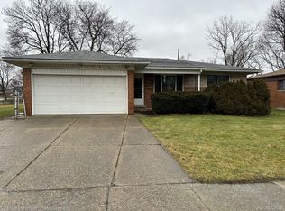 31005 Regal Dr, Warren, MI 48088