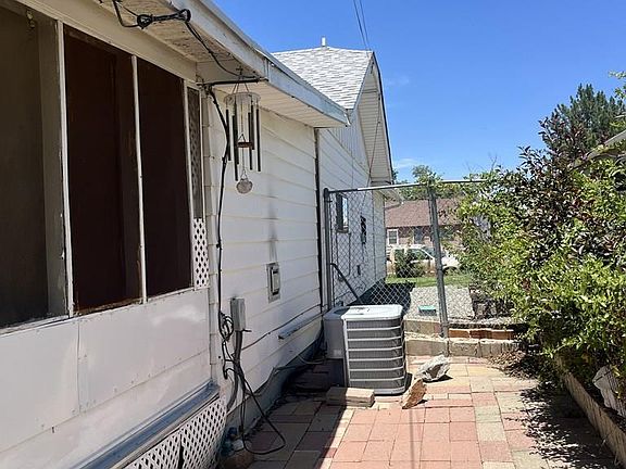 2nd image of 1806 E 3rd St