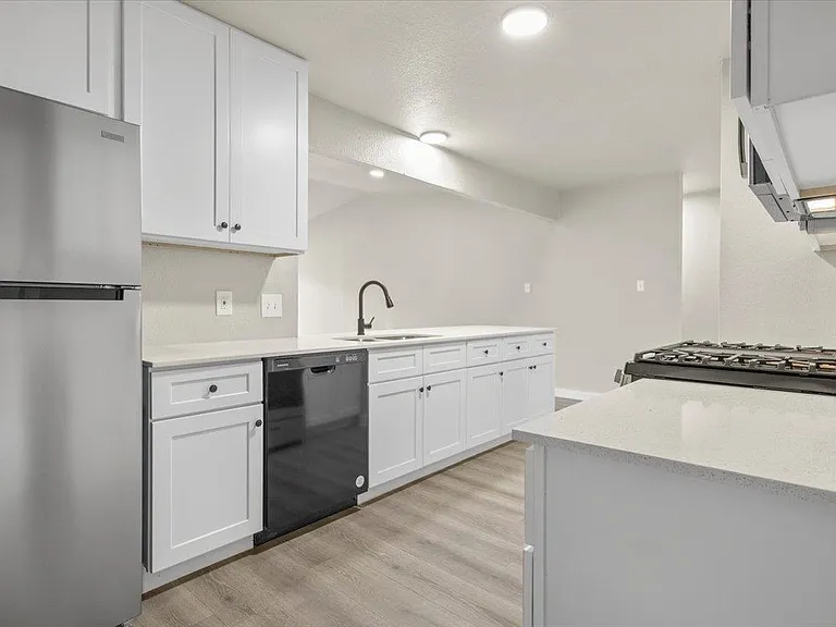 502 Pintail Ln — Photo 8