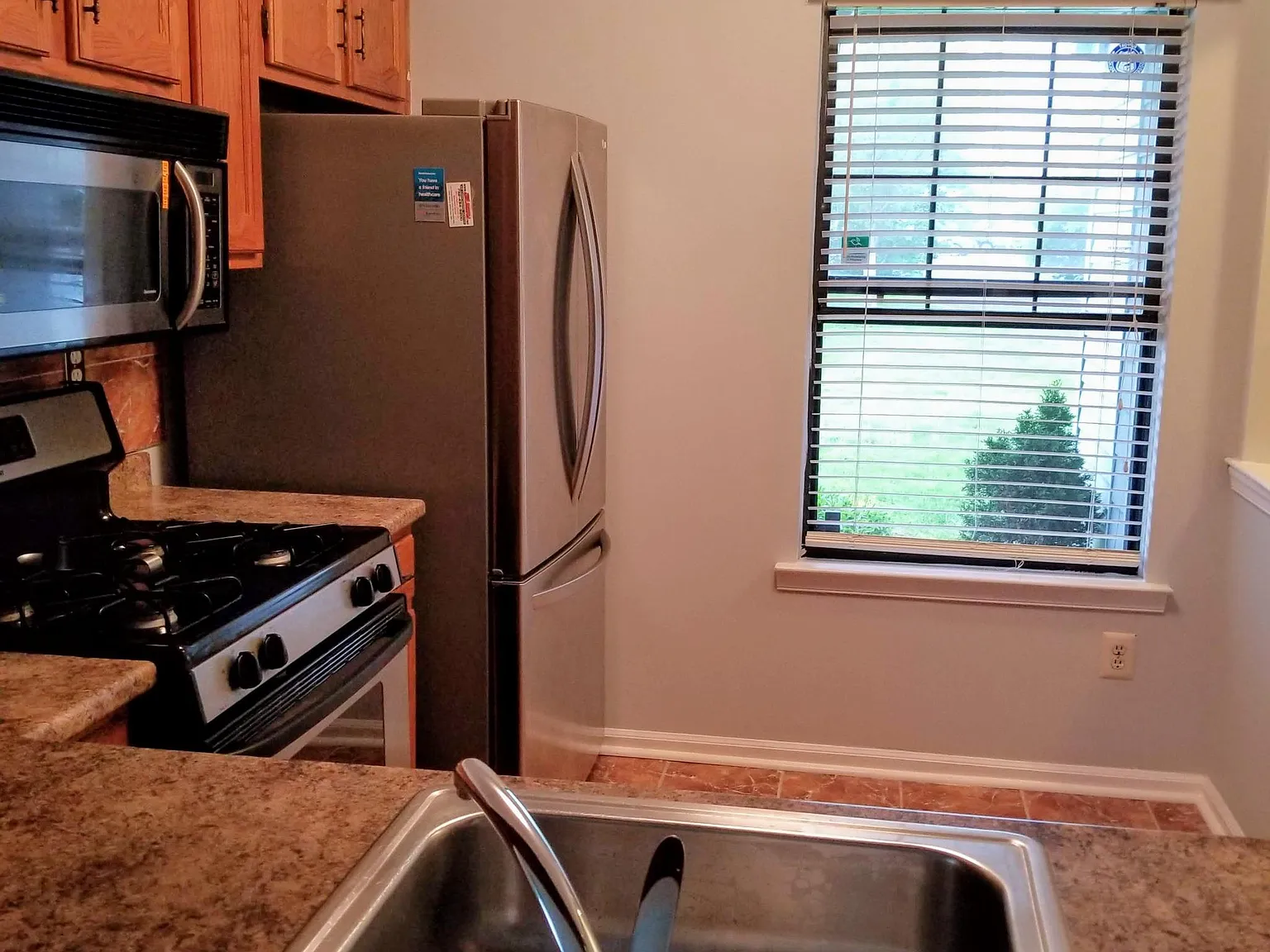 1910 Woodbridge Commons Way — Photo 3