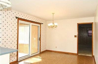 4th image of 801 Lake Dr