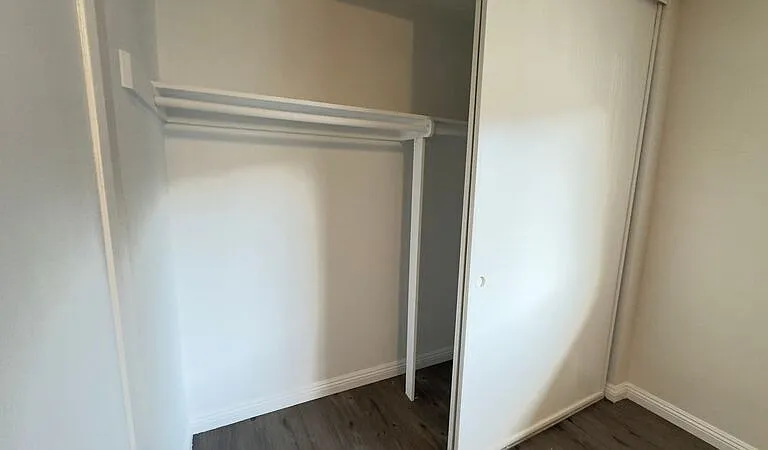 325 N Glendora Ave #3 — Photo 8