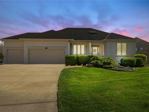 5821 W 145th Ter, Overland Park, KS 66223