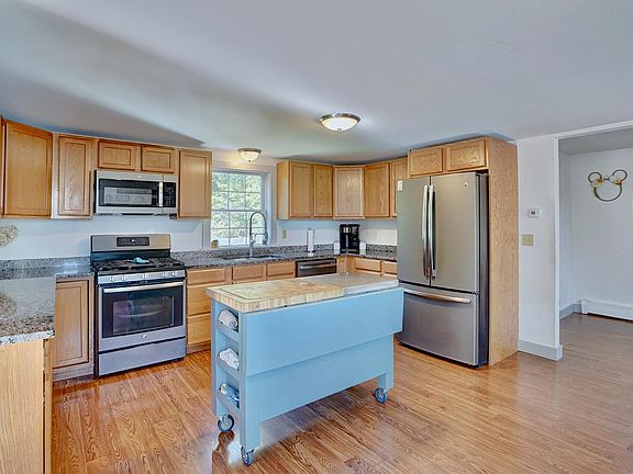 5th image of 365 Shattuck Way