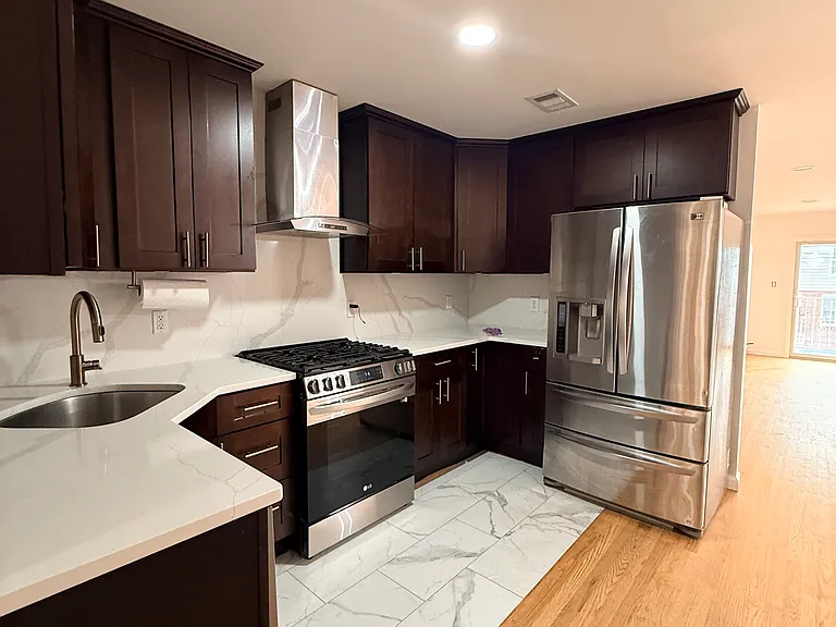 154 McAdoo Ave #1 — Photo 7