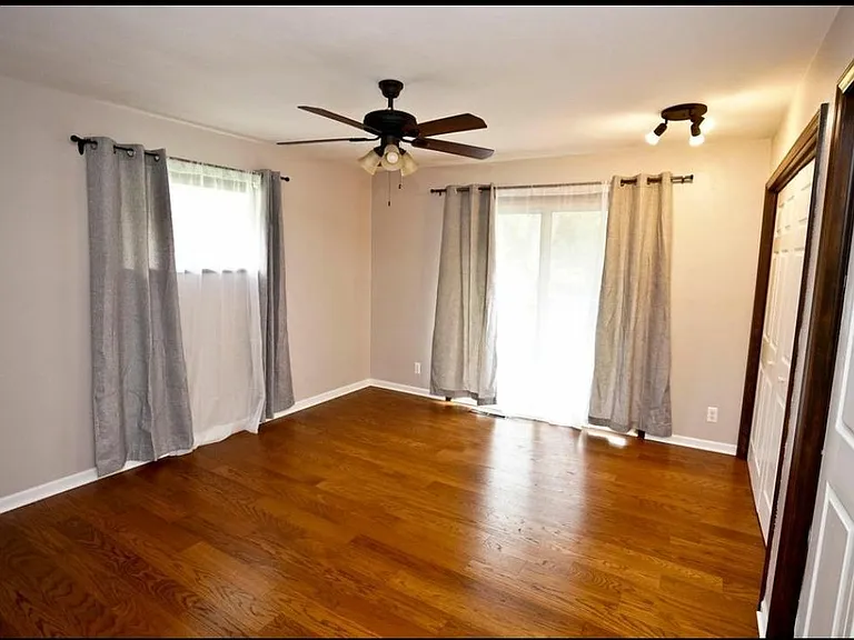 3313 Spring Creek Rd — Photo 14