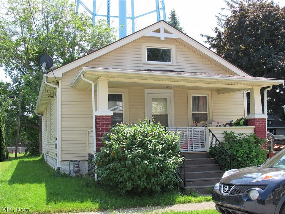 2nd image of 414 King St
