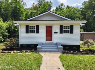 918 5th St, Jellico, TN 37762
