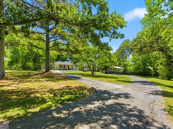2nd image of 2880 Collard Valley Rd