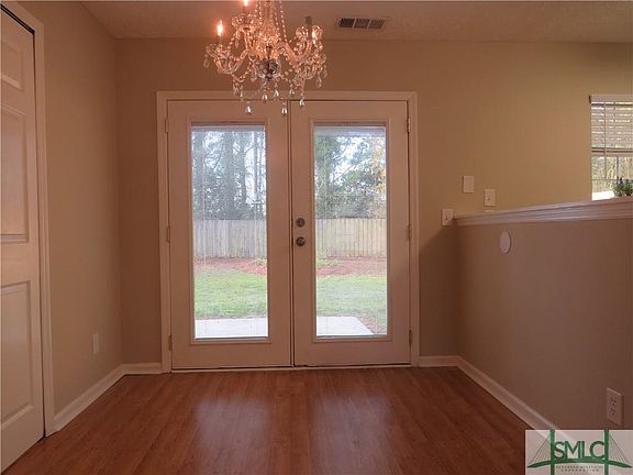4th image of 111 Turnbuckle Ct