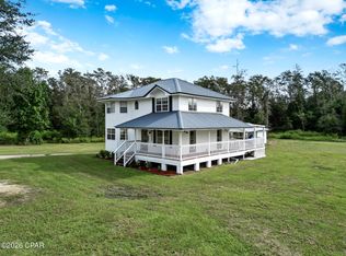 2084 Finley Ave, Grand Ridge, FL 32442