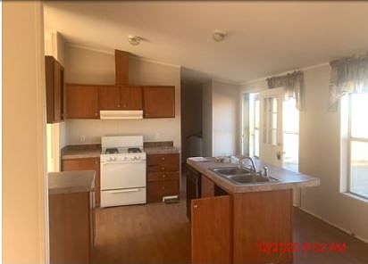 5th image of 21441 N Ventura Dr
