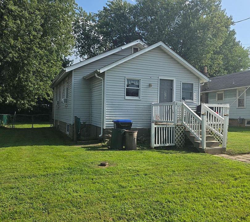 1st image of 929 Randall Ave