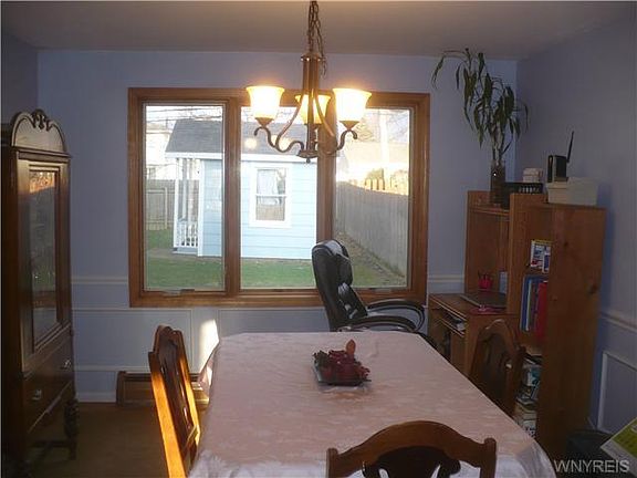 5th image of 47 Parkhaven Dr