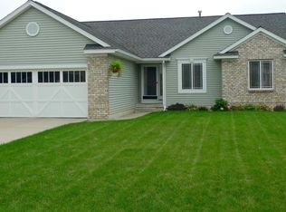 2031 Maplerow Ave NW, Grand Rapids, MI 49534