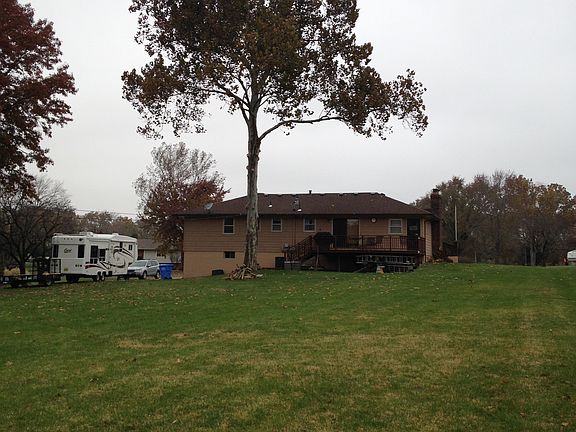 2nd image of 15125 Lakeview Dr