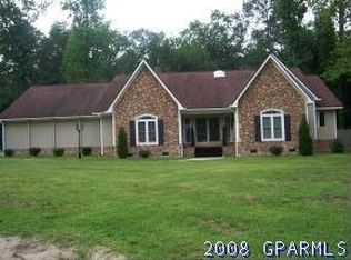 106 Oxford Rd, Greenville, NC 27858