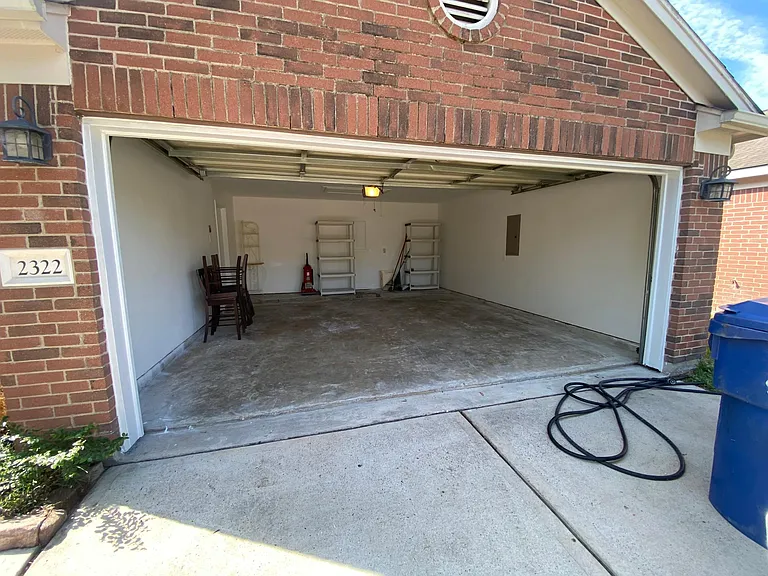 2322 Turnbury Elm Ct — Photo 24