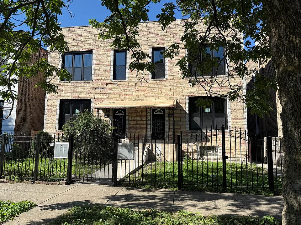 3310 W Le Moyne St #2