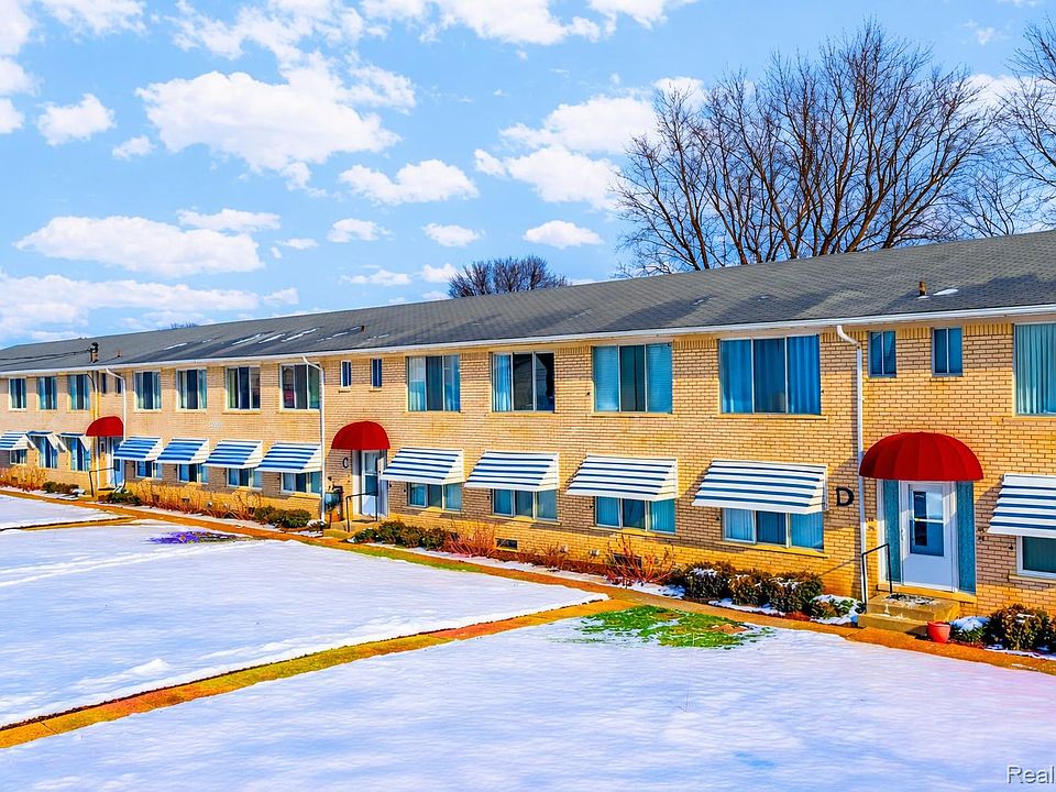 1st image of 27094 Sandy Hill Ln #24
