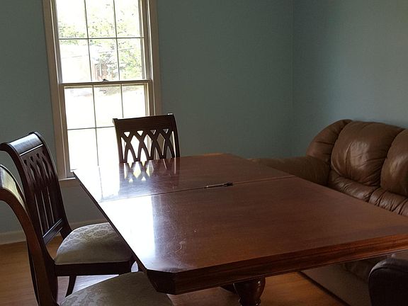 5th image of 2706 Byron Dr