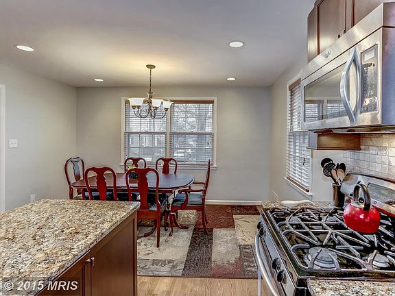 3rd image of 11014 Glueck Ln