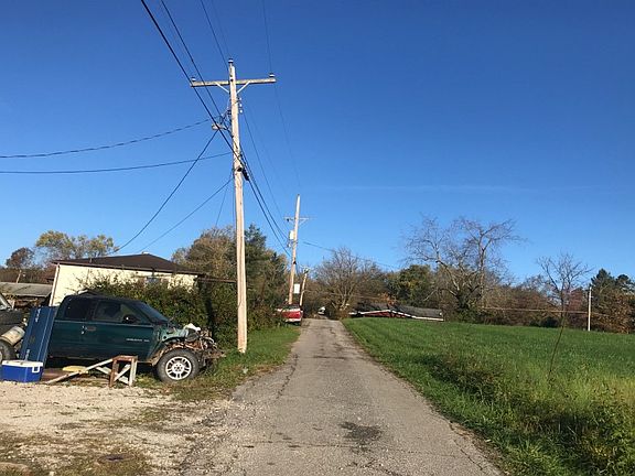 5th image of 360 Easy St