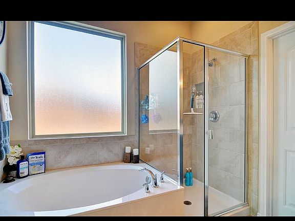 4th image of 8949 Jewelflower Dr