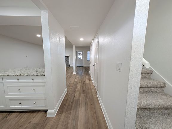 4th image of 705 N Himes Ave
