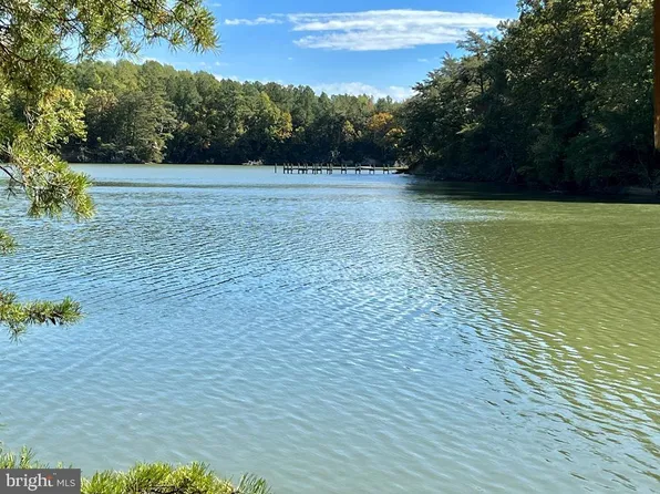 2 Wittstat Ln, Heathsville, VA 22473