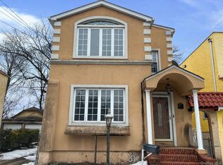 13533 234th Pl, Rosedale, NY 11422