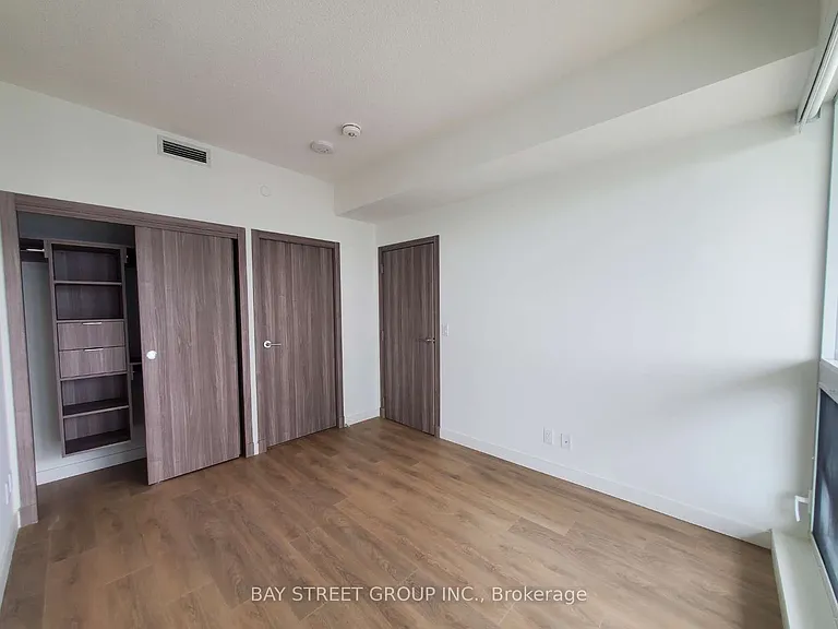 27 McMahon Dr #2209 — Photo 12