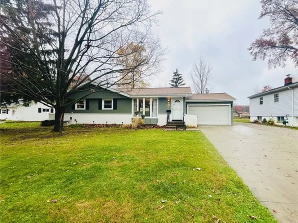 26946 Westwood Ln, Olmsted Township, OH 44138