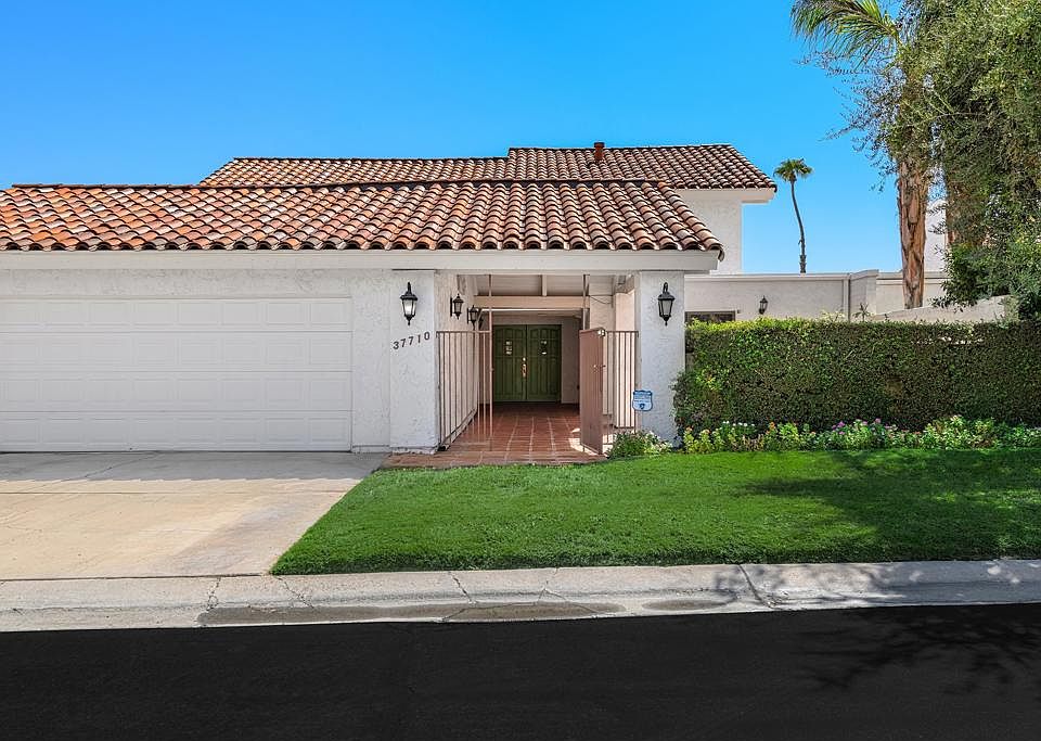 1st image of 37710 Los Cocos Dr E