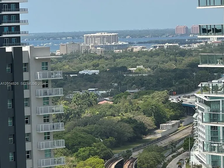 1010 Brickell Ave #2707 — Photo 2